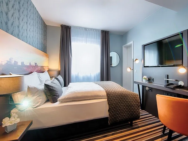 Leonardo Boutique Hotel Dusseldorf 4*,